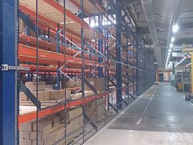 Rear mesh panels stopping goods falling from pallet racks