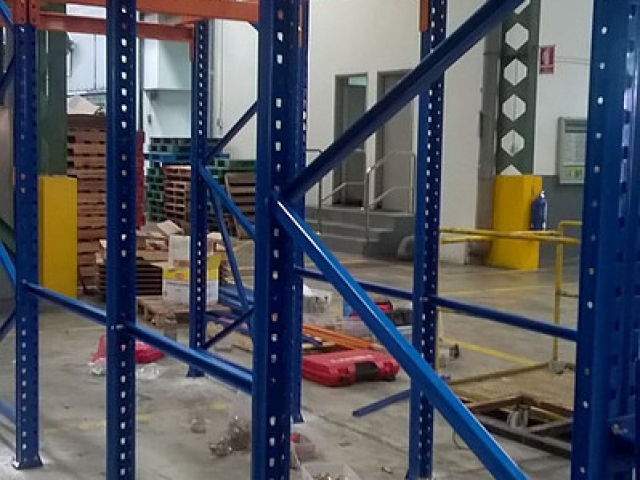 Drive-In Racking warehouse rack layout viewed in the project gallery