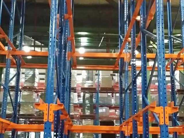 Drive-In Racking rack arrangement shown in the storage gallery