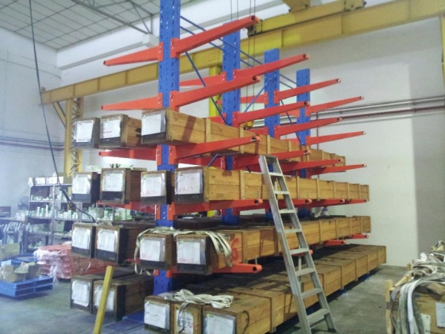 Cantilever Racking installation example