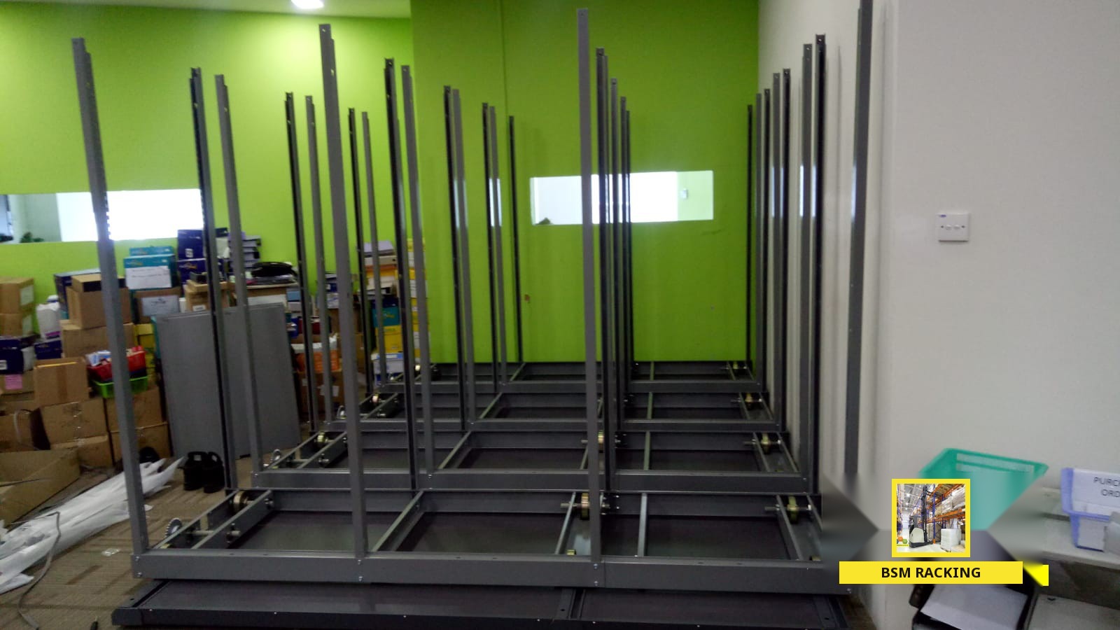 Mobile Compactor mechanical cabinet storage arrangement, project view 18