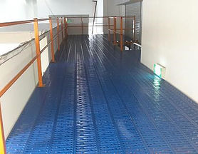 Handrails System barrier arrangement for working areas