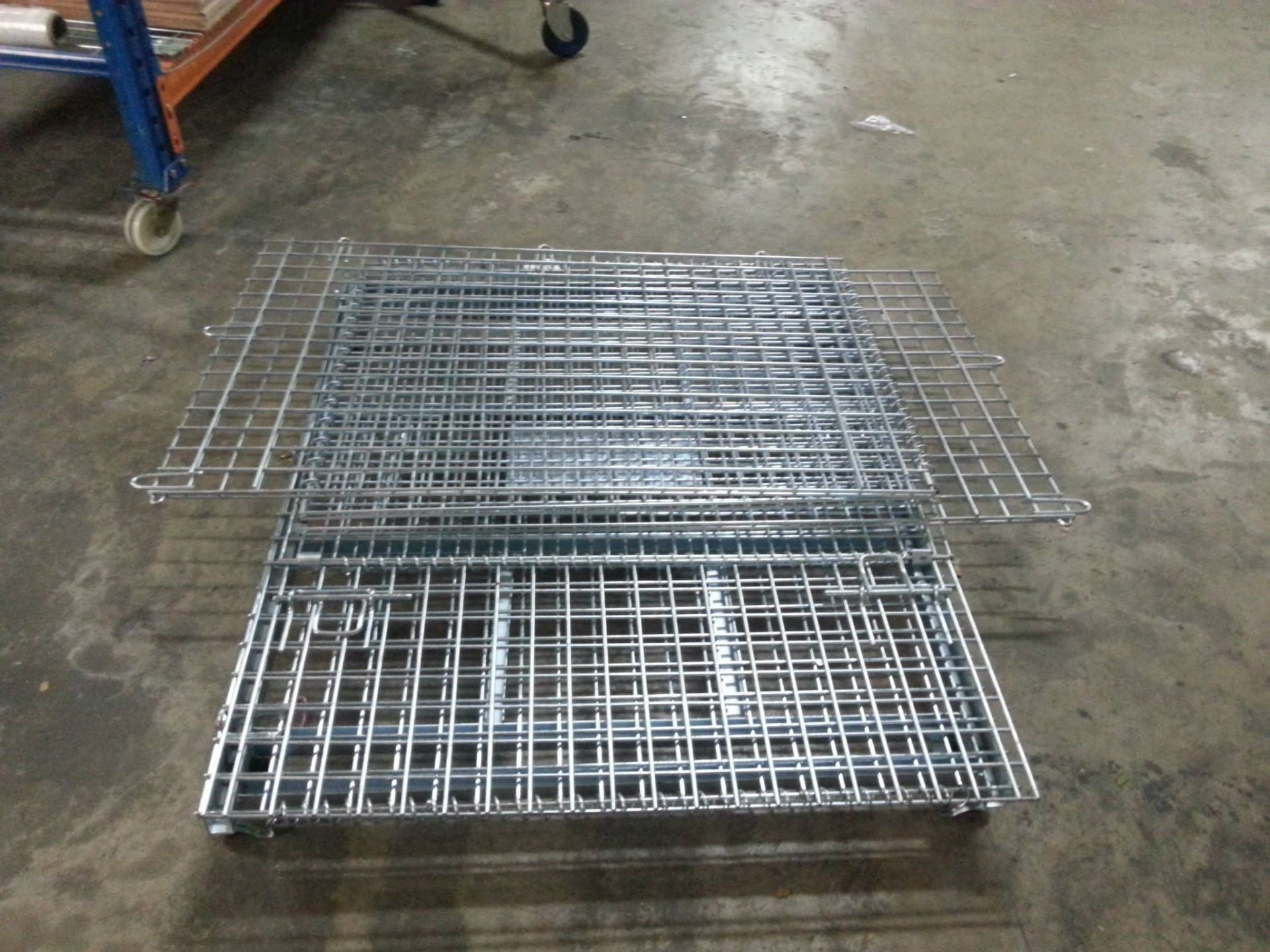 Foldable Wire Mesh Cage bulk goods handling view
