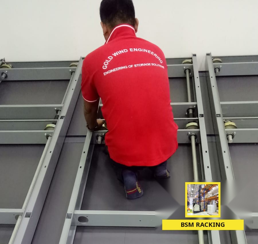 Mobile Compactor mechanical cabinet storage arrangement, project view 23