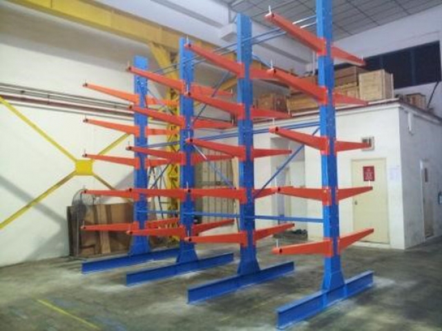 Cantilever Racking arm support arrangement