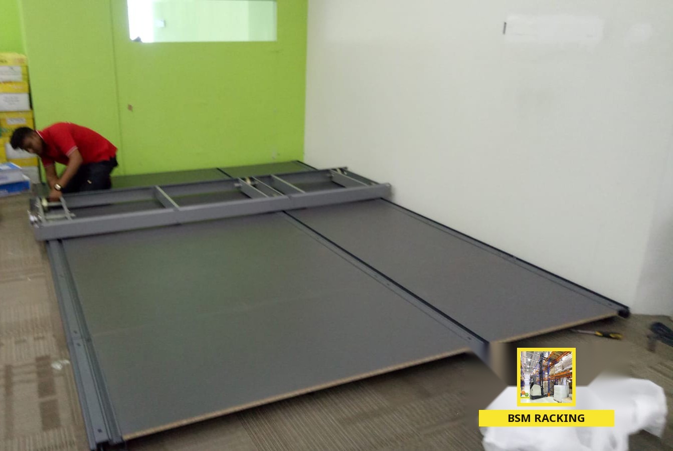 Mobile Compactor mechanical cabinet storage arrangement, project view 15