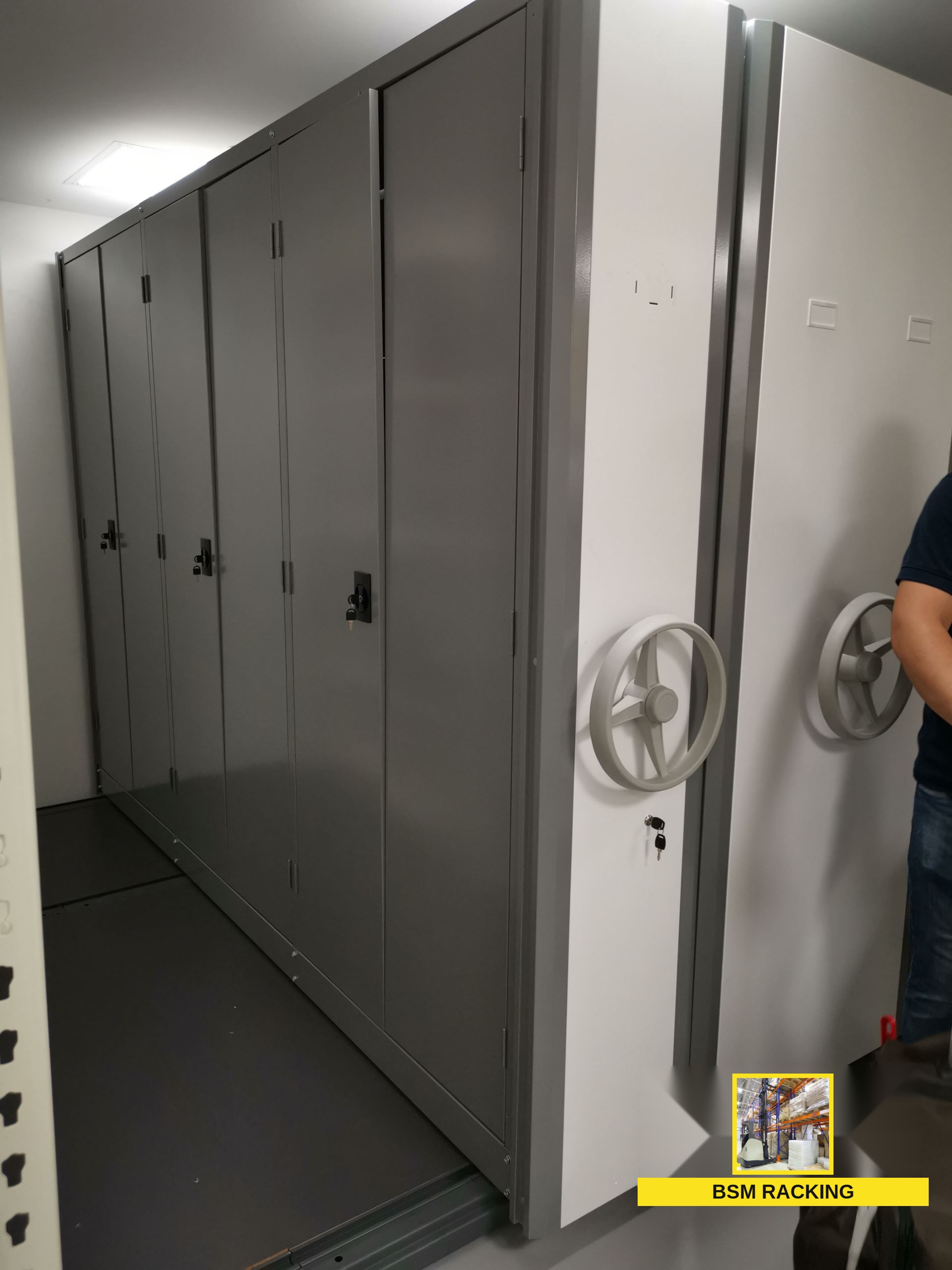 Mobile Compactor mechanical cabinet storage arrangement, project view 6
