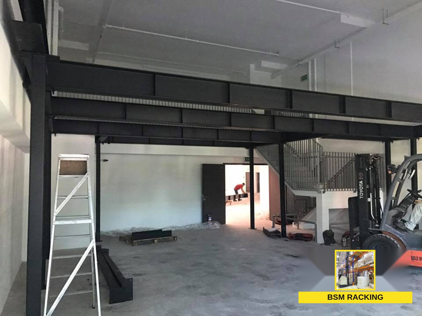 Structural Steel Platform freestanding mezzanine installation, project view 17